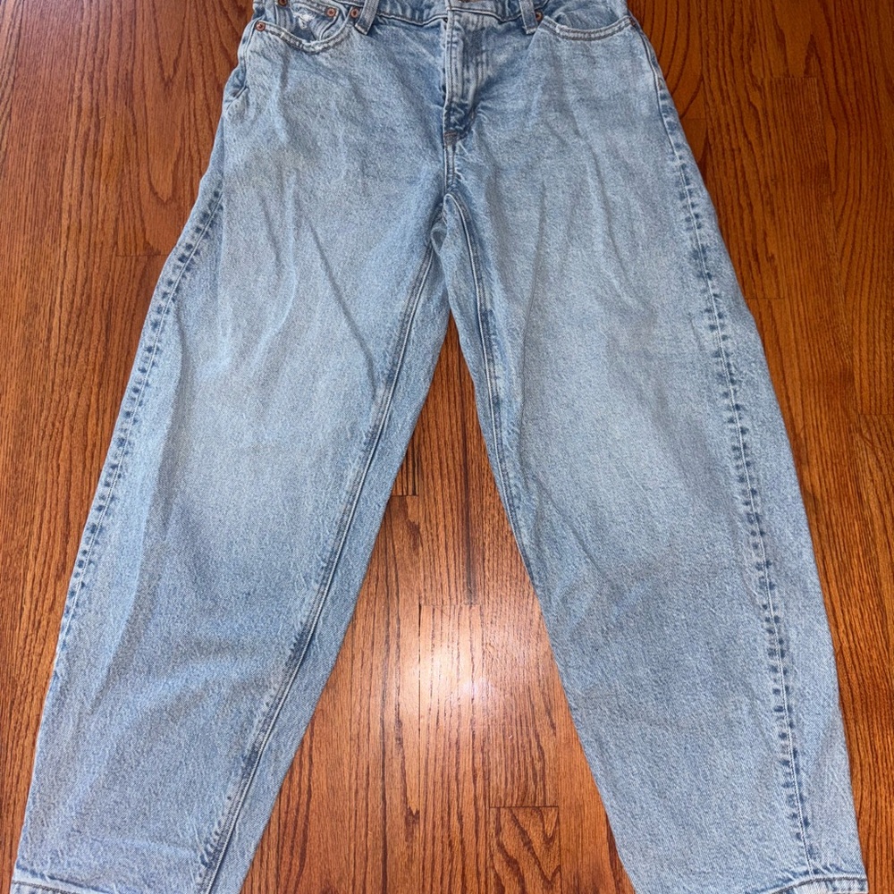 Classic women’s  Light Blue barrel jeans